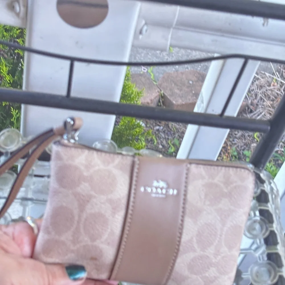 COACH wristlet Bag